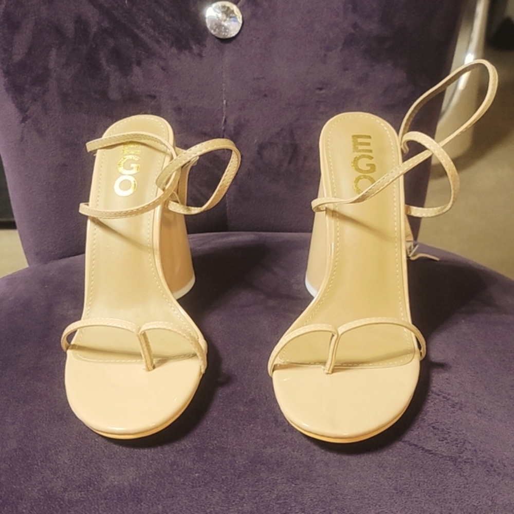 Sexy tan heels